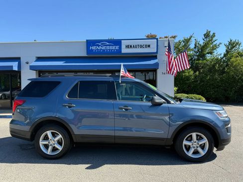 Used 2018 Ford Explorer FWD image 23