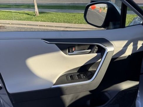 Certified 2025 Toyota RAV4 Limited image 17