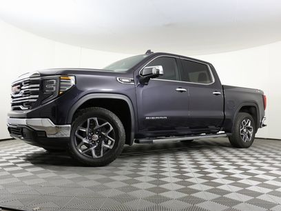 Used 2025 GMC Sierra 1500 SLT w/ SLT Premium Package