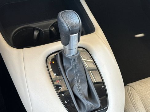 Used 2023 Honda HR-V LX image 30