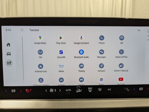 Used 2025 Ford Explorer ST-Line w/ Premium Package image 24