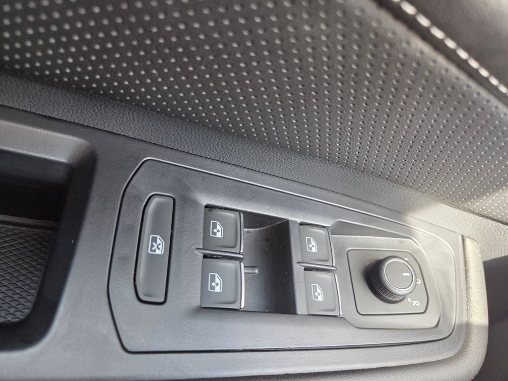 Used 2026 Volkswagen Atlas SE FWD image 20