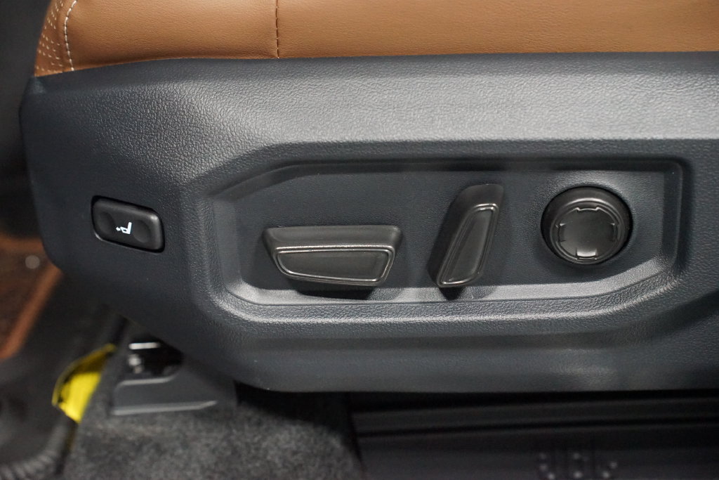 New 2026 Toyota Tundra 1794 Edition AWD/4WD image 38