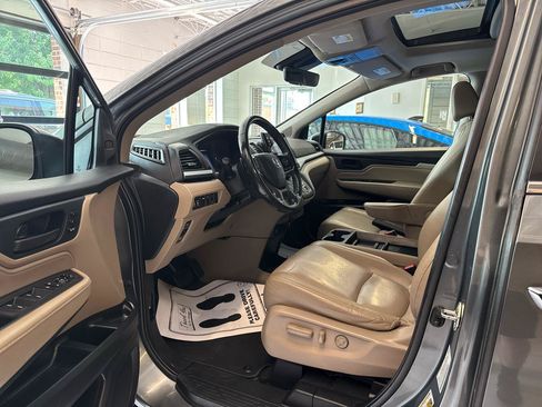 Used 2019 Honda Odyssey EX-L image 7
