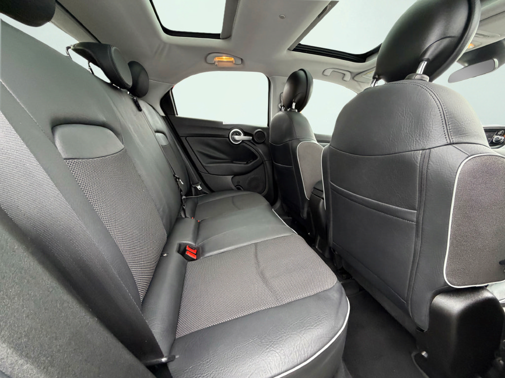 Used 2017 FIAT 500X Trekking FWD image 32