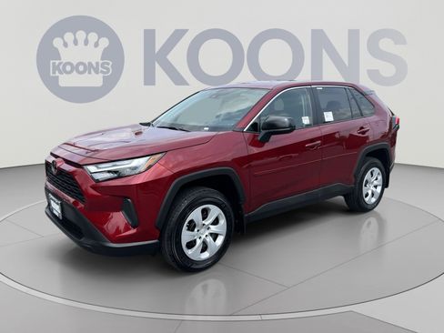 Used 2025 Toyota RAV4 LE AWD/4WD image 1