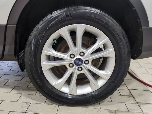 Used 2018 Ford Escape SEL AWD/4WD image 22