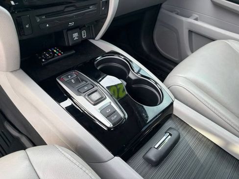 Used 2020 Honda Pilot Touring image 28