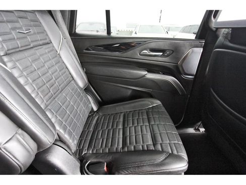 Used 2023 Cadillac Escalade V AWD/4WD image 11