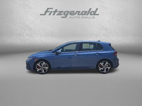 Used 2026 Volkswagen GTI SE FWD image 4