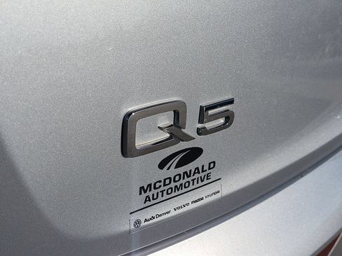 Used 2018 Audi Q5 2.0T Premium Plus w/ Premium Plus Package AWD/4WD image 11