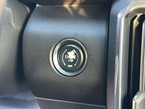 Certified 2024 GMC Acadia Denali w/ Super Cruise Package image 17