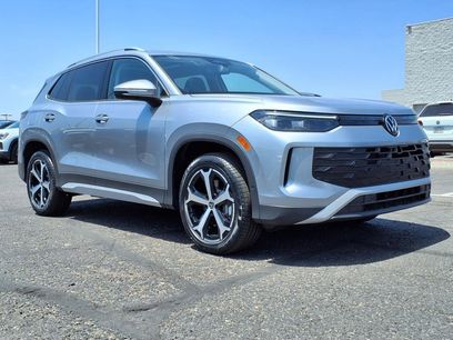 New 2025 Volkswagen Tiguan SE