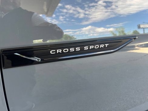 Used 2025 Volkswagen Atlas Cross Sport SEL R-Line AWD/4WD image 31