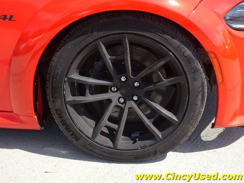 Used 2017 Dodge Charger R/T RWD image 35