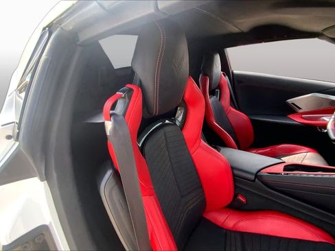 Used 2022 Chevrolet Corvette Stingray Preferred Conv w/ Z51 Performance Package RWD image 20