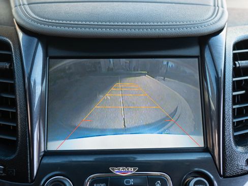 Used 2015 Chevrolet Impala LT w/ Convenience Package image 30