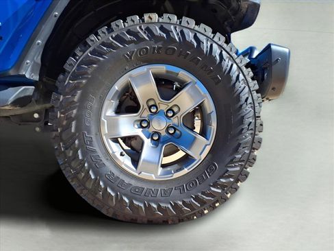 Used 2020 Jeep Gladiator Rubicon image 9