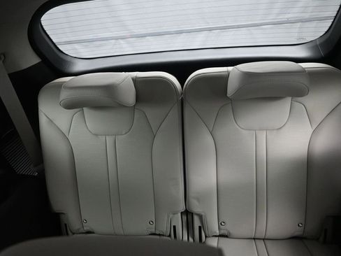Used 2025 Kia Sorento S w/ Panoramic Sunroof Package FWD image 32