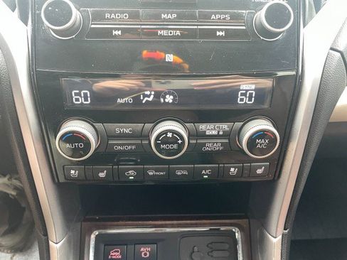 Used 2019 Subaru Ascent Touring w/ Popular Package #3 image 33