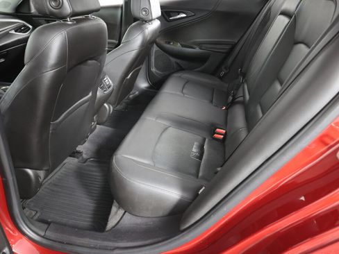 Used 2016 Chevrolet Malibu Premier FWD image 17