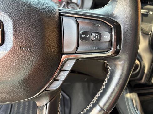 Used 2022 RAM 1500 Limited AWD/4WD image 16
