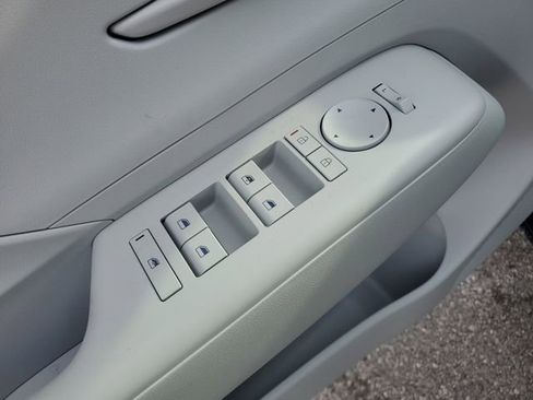 New 2026 Hyundai Kona SE AWD/4WD image 19