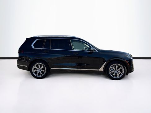 Used 2023 BMW X7 xDrive40i image 2