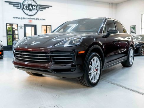 Used 2019 Porsche Cayenne image 4