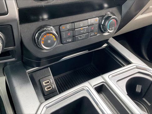 Used 2020 Ford F150 XLT w/ Equipment Group 302A Luxury RWD image 25