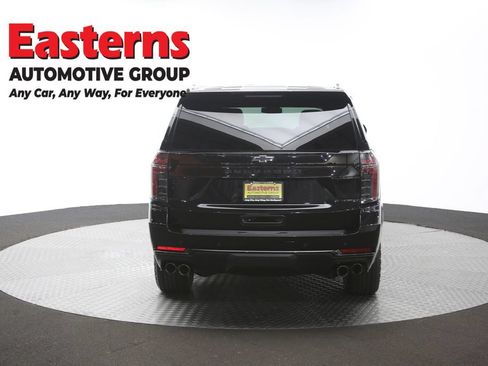 Used 2025 Chevrolet Suburban Z71 AWD/4WD image 41