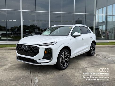 New 2026 Audi Q3 quattro 2.0T AWD/4WD image 1