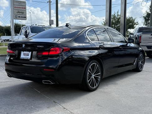 Used 2021 BMW 530i w/ Convenience Package RWD image 5