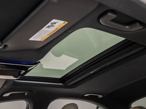 Used 2023 Mercedes-Benz C 300 4MATIC Sedan image 9