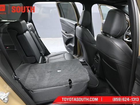 Used 2026 Jeep Cherokee Overland AWD/4WD image 36