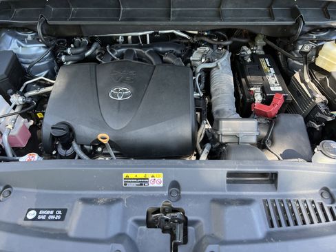 Used 2020 Toyota Highlander Limited AWD/4WD image 36