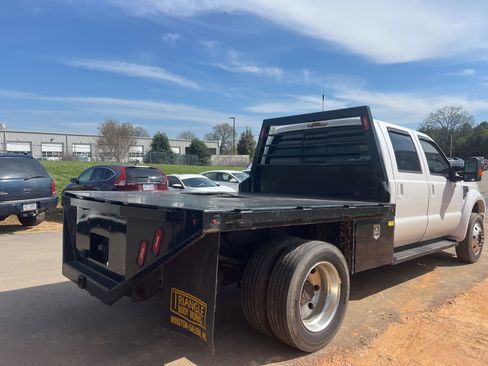 Used 2010 Ford F450 Lariat image 17