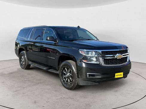 Used 2018 Chevrolet Suburban LT AWD/4WD image 7