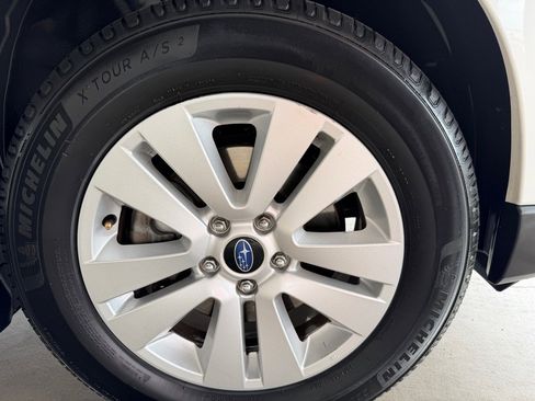 Used 2019 Subaru Outback 2.5i Premium image 42