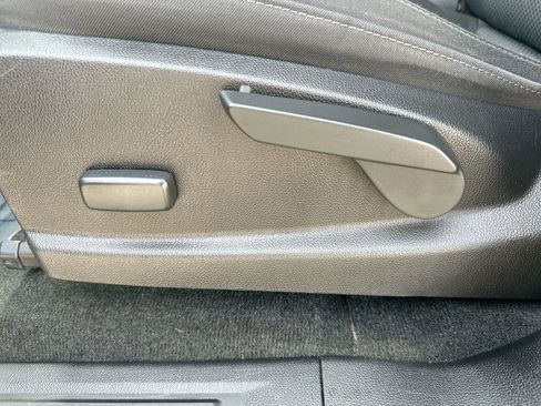 Used 2017 Chevrolet Colorado LT w/ Midnight Edition image 12