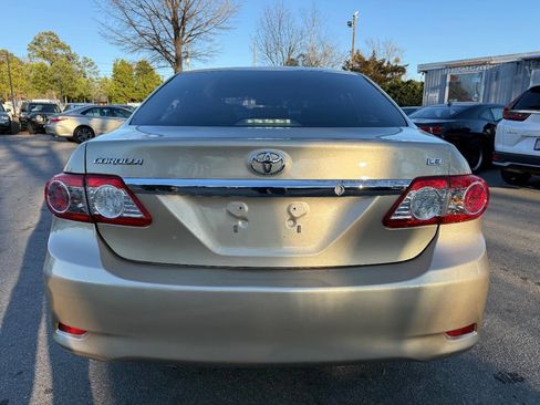 Used 2013 Toyota Corolla LE Special Edition image 6