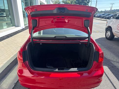 Used 2014 Volkswagen Jetta SE FWD image 20