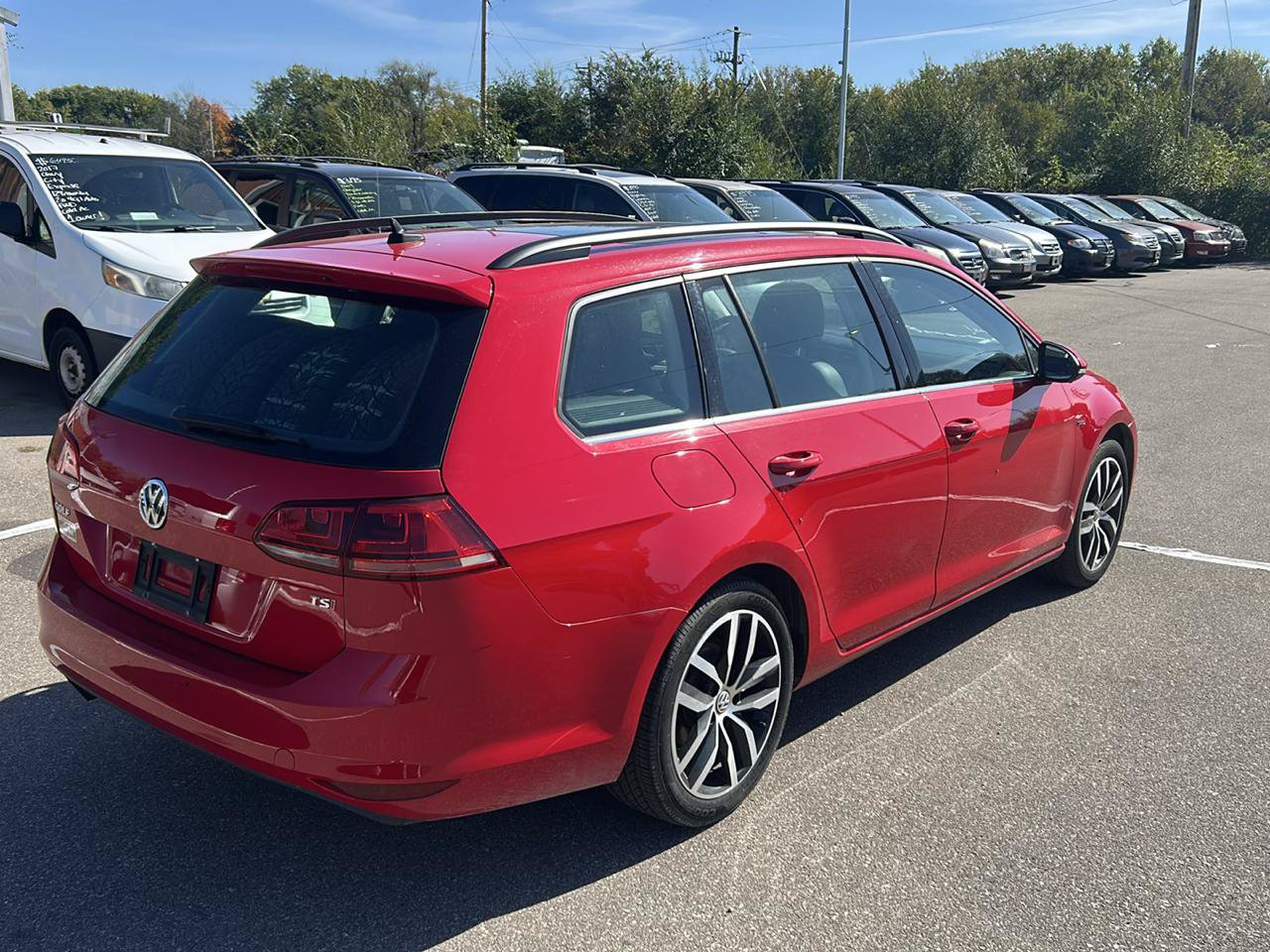 Used 2016 Volkswagen Golf Limited Edition FWD image 5