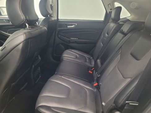 Used 2017 Ford Edge Titanium w/ Equipment Group 301A image 18