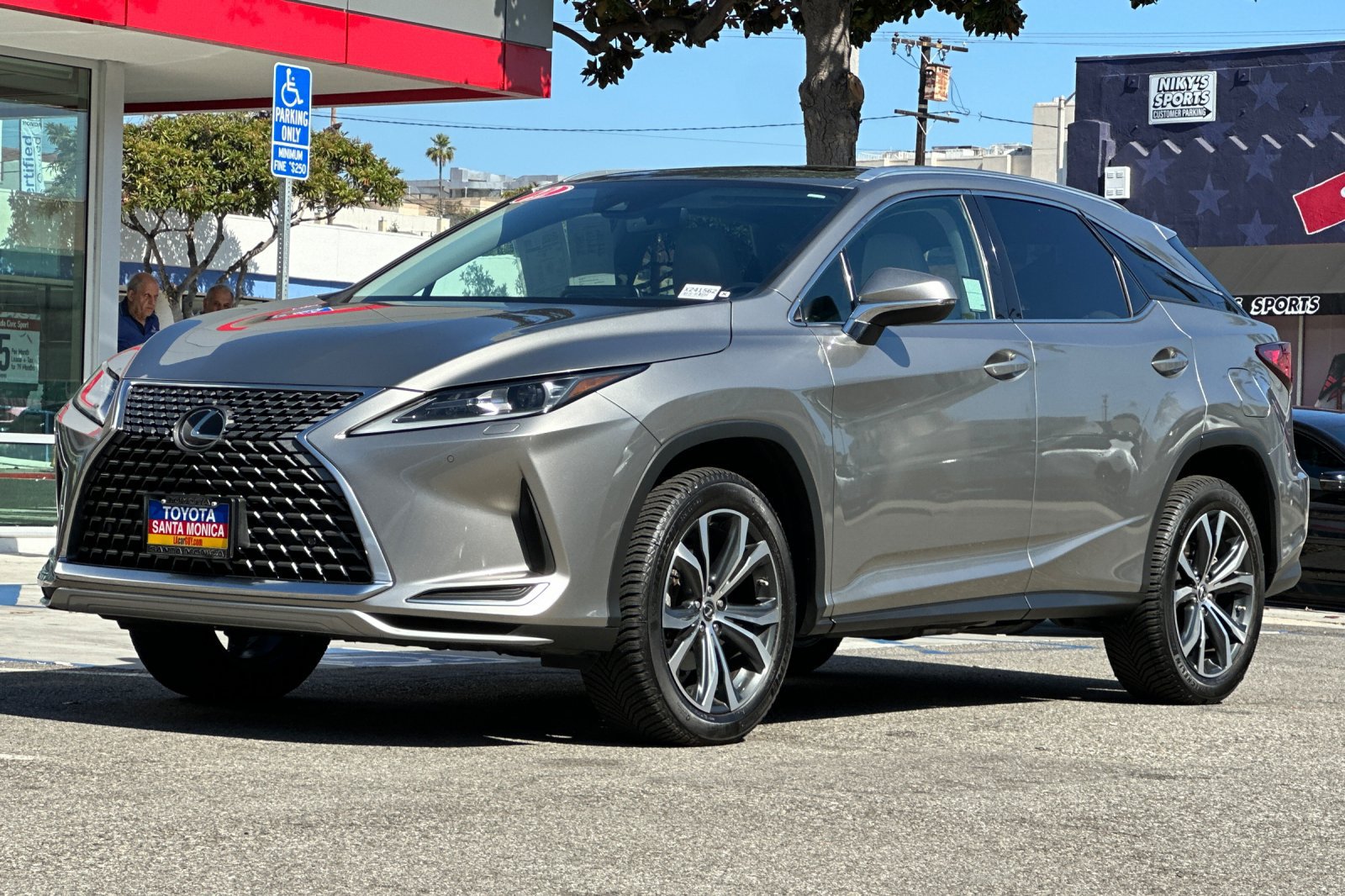 Used 2022 Lexus RX 350 FWD w/ Premium Package image 8