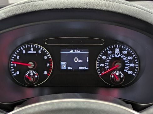 Used 2020 Kia Sorento LX image 15