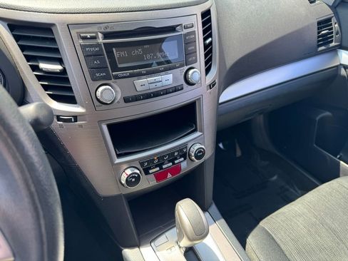 Used 2013 Subaru Outback 2.5i AWD/4WD image 13