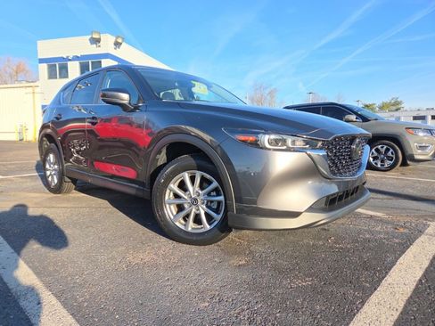 Used 2022 MAZDA CX-5 AWD 2.5 S w/ Preferred Package image 1