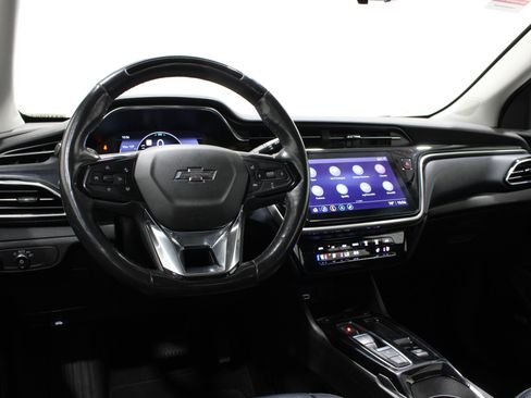 Used 2022 Chevrolet Bolt EUV Premier w/ Launch Edition FWD image 2