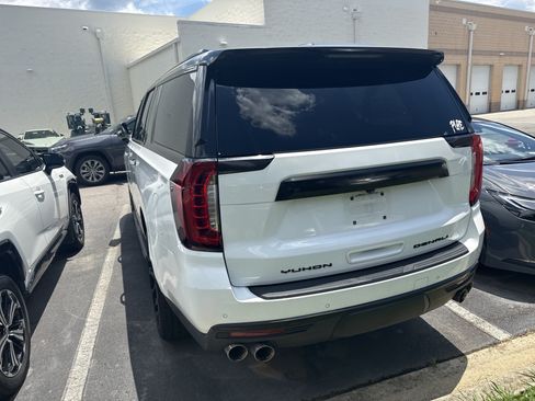Used 2023 GMC Yukon XL Denali w/ Max Trailering Package AWD/4WD image 9